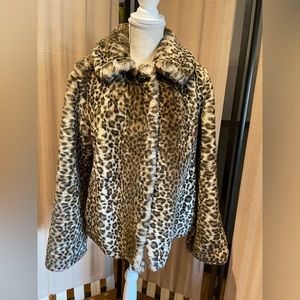 Animal print coat S-M